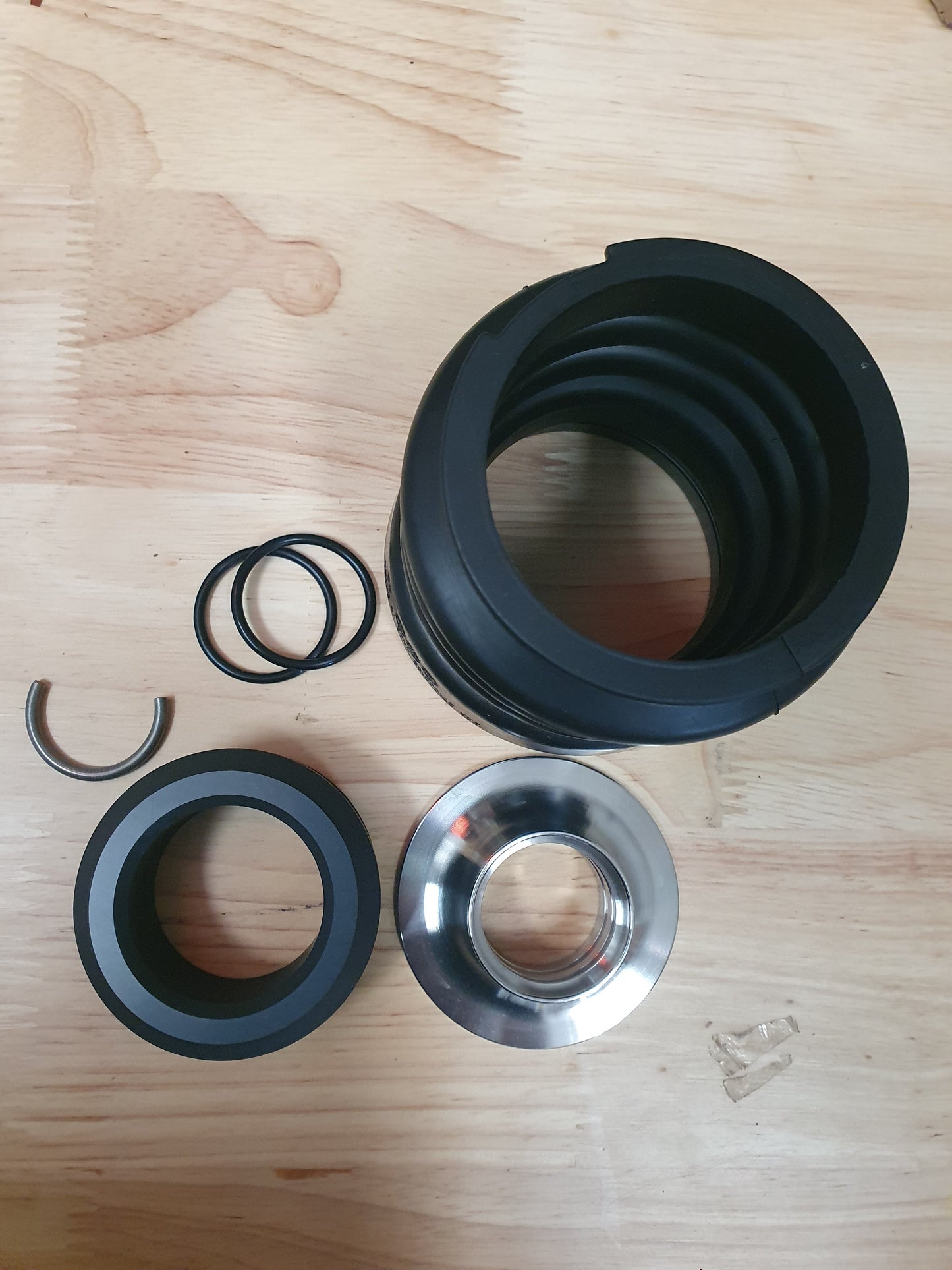 295501205 Carbon Ring Kit