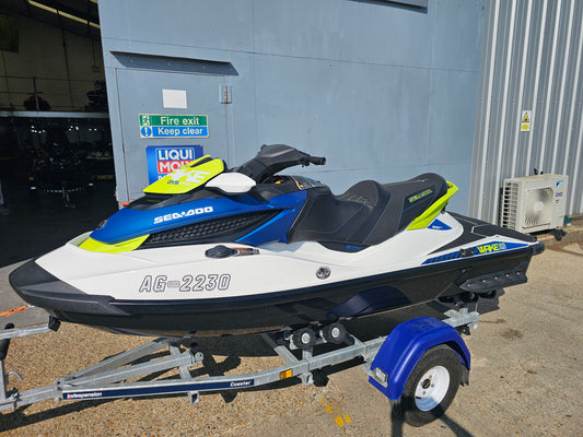 2016 Pre-owned Sea-Doo Wake Pro 215hp