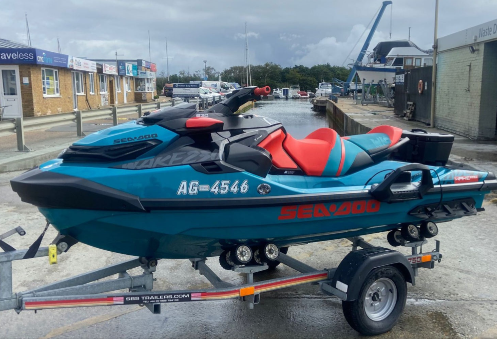 2018 Used Sea-Doo Wake Pro 230hp