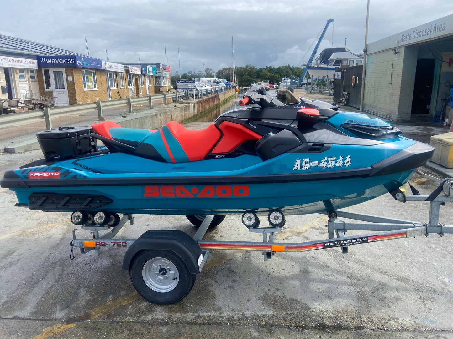 2018 Used Sea-Doo Wake Pro 230hp
