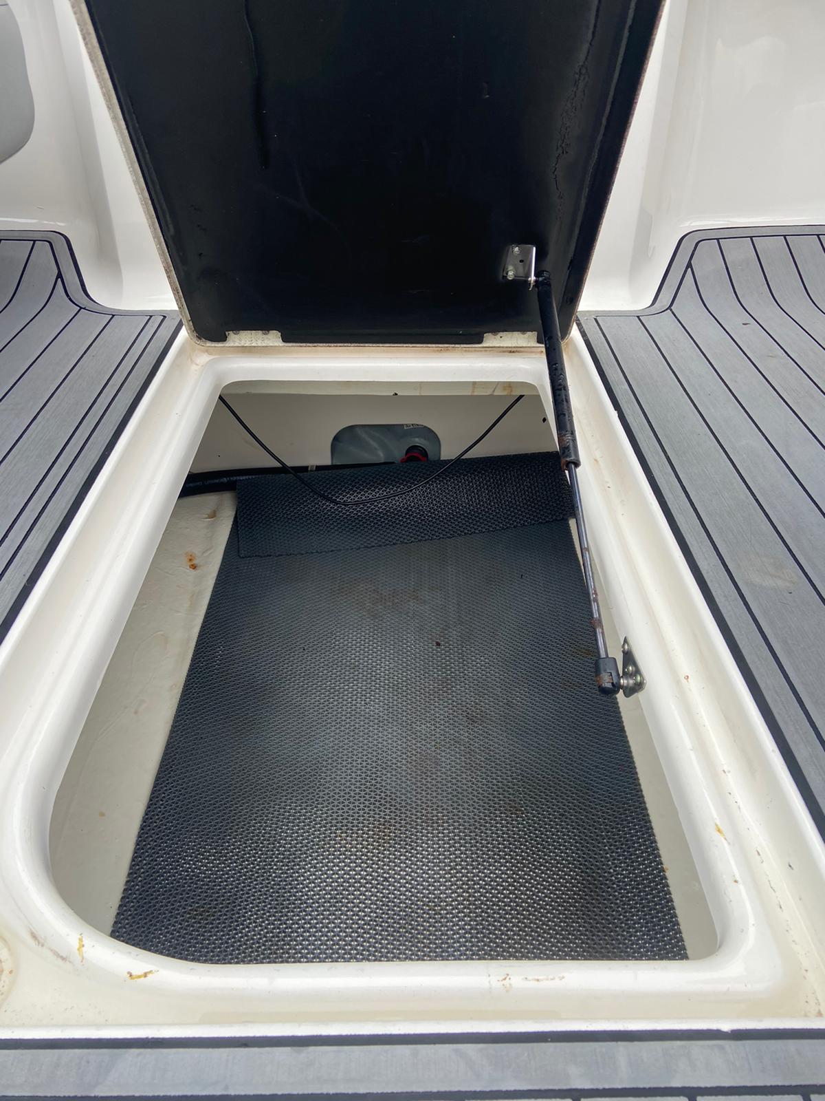 CHAPARRAL 223 VRX - Jet Boat