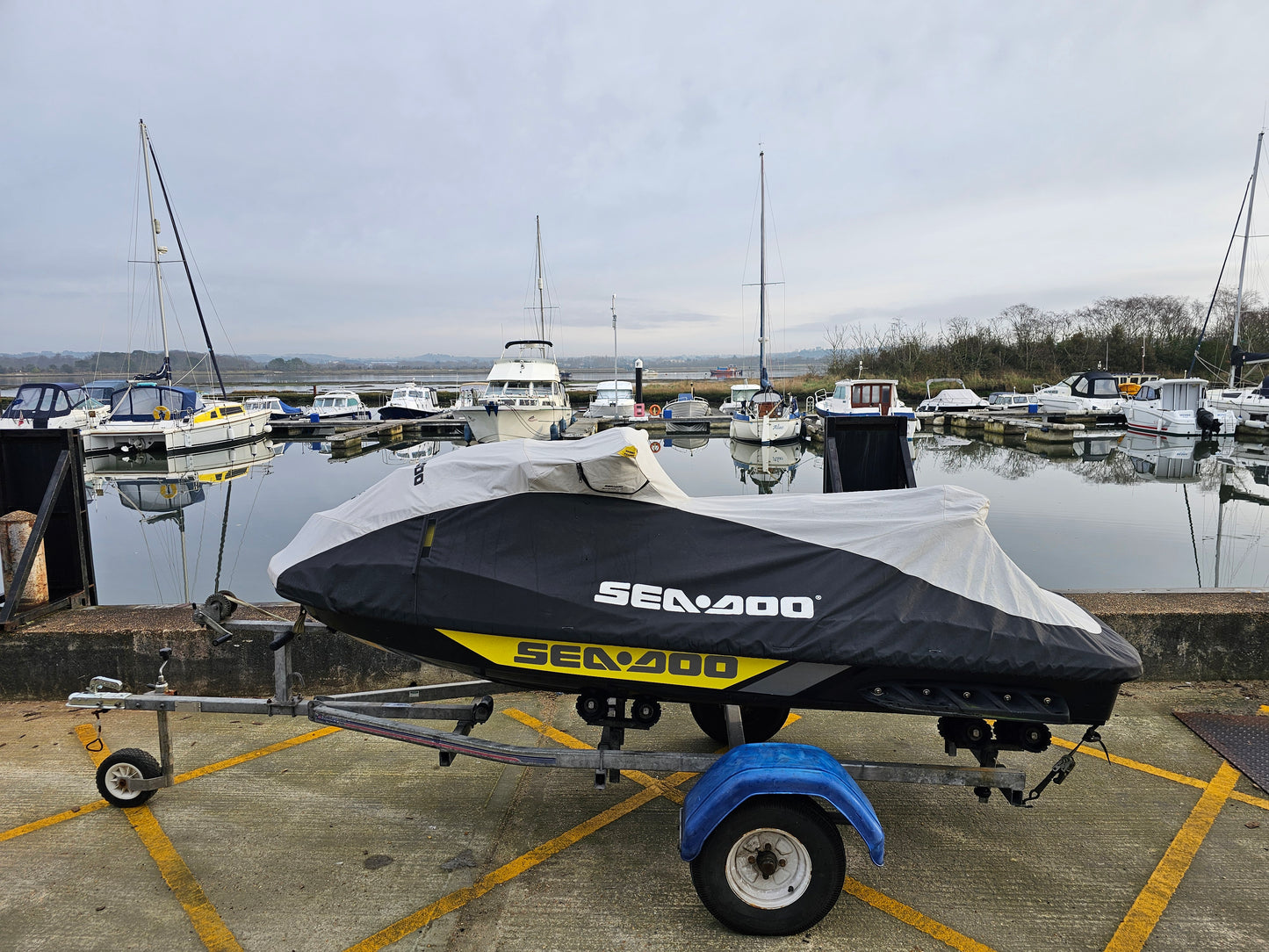 2016 Pre-owned Sea-Doo GTR 215hp