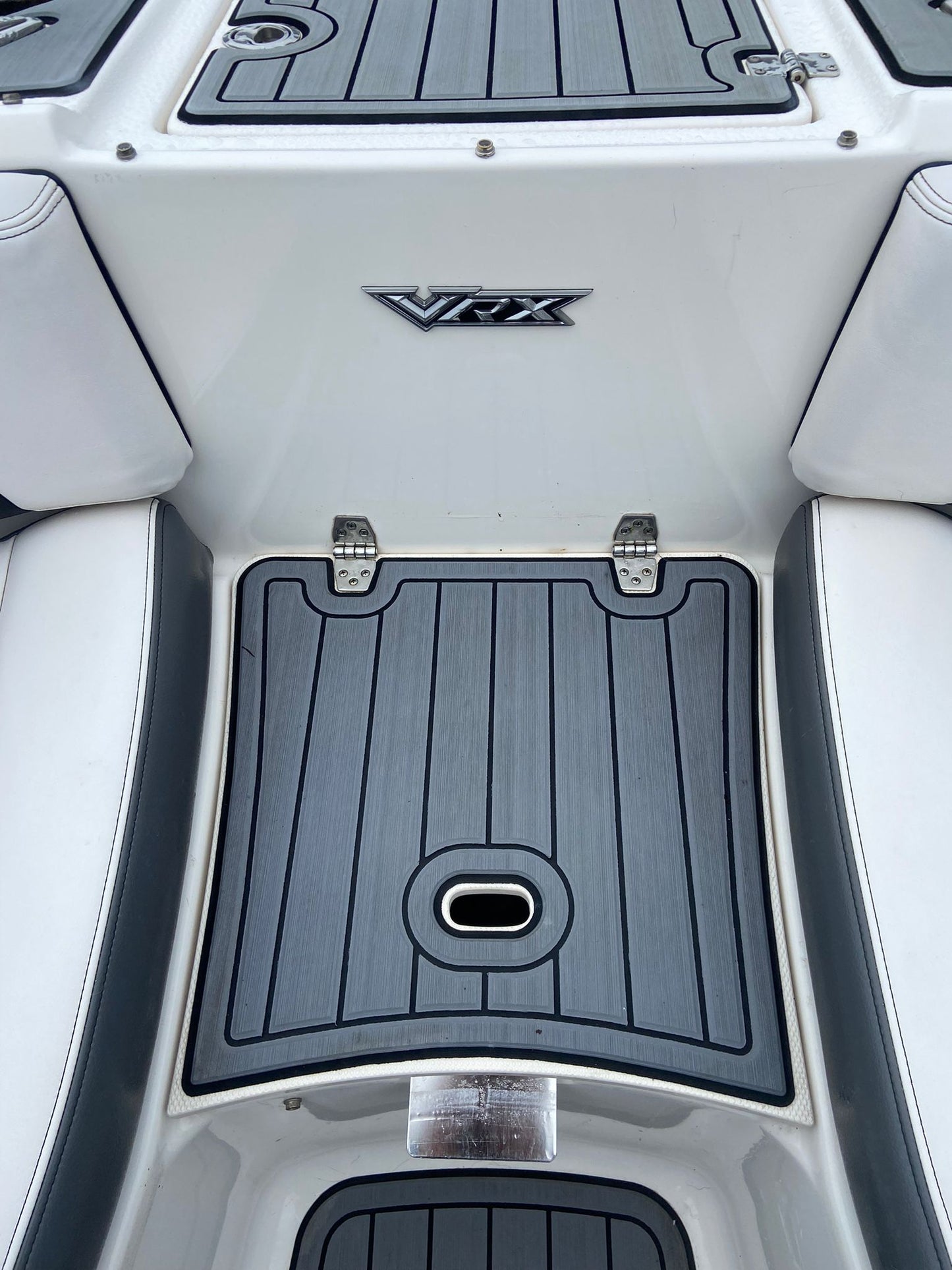 CHAPARRAL 223 VRX - Jet Boat