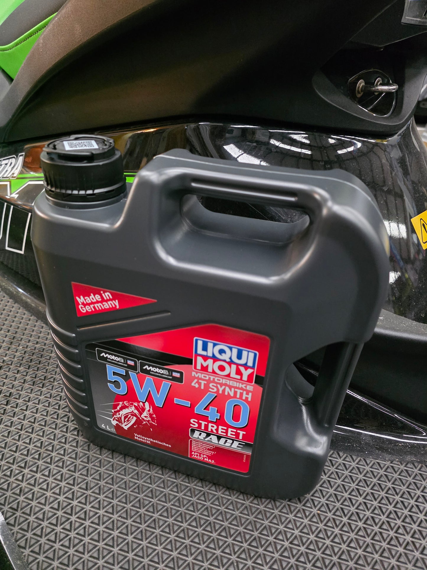 LIQUI MOLY 4 Stroke 4T Fully Synthetic 5W-40 Street Race Oil 4l JASO MA2