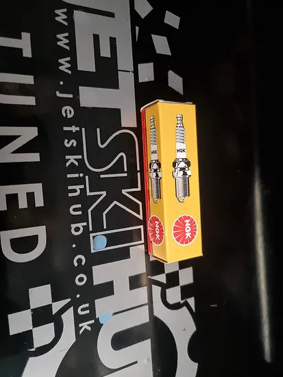 Genuine NGK CR8EB Spark Plugs x 3