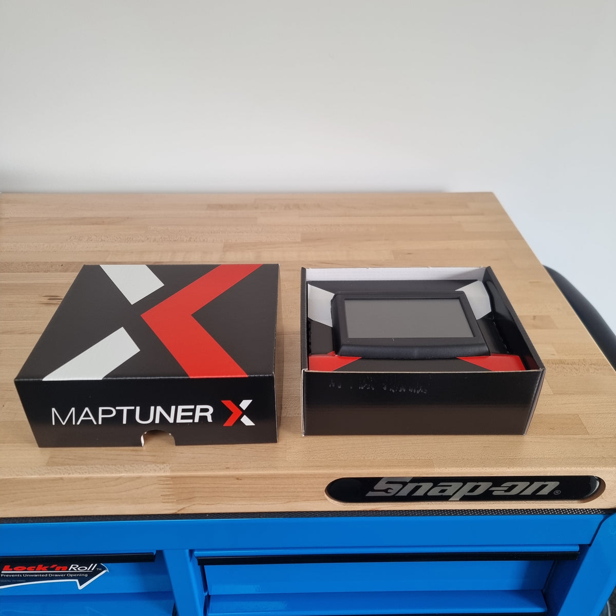 MaptunerX touchscreen tuning handset
