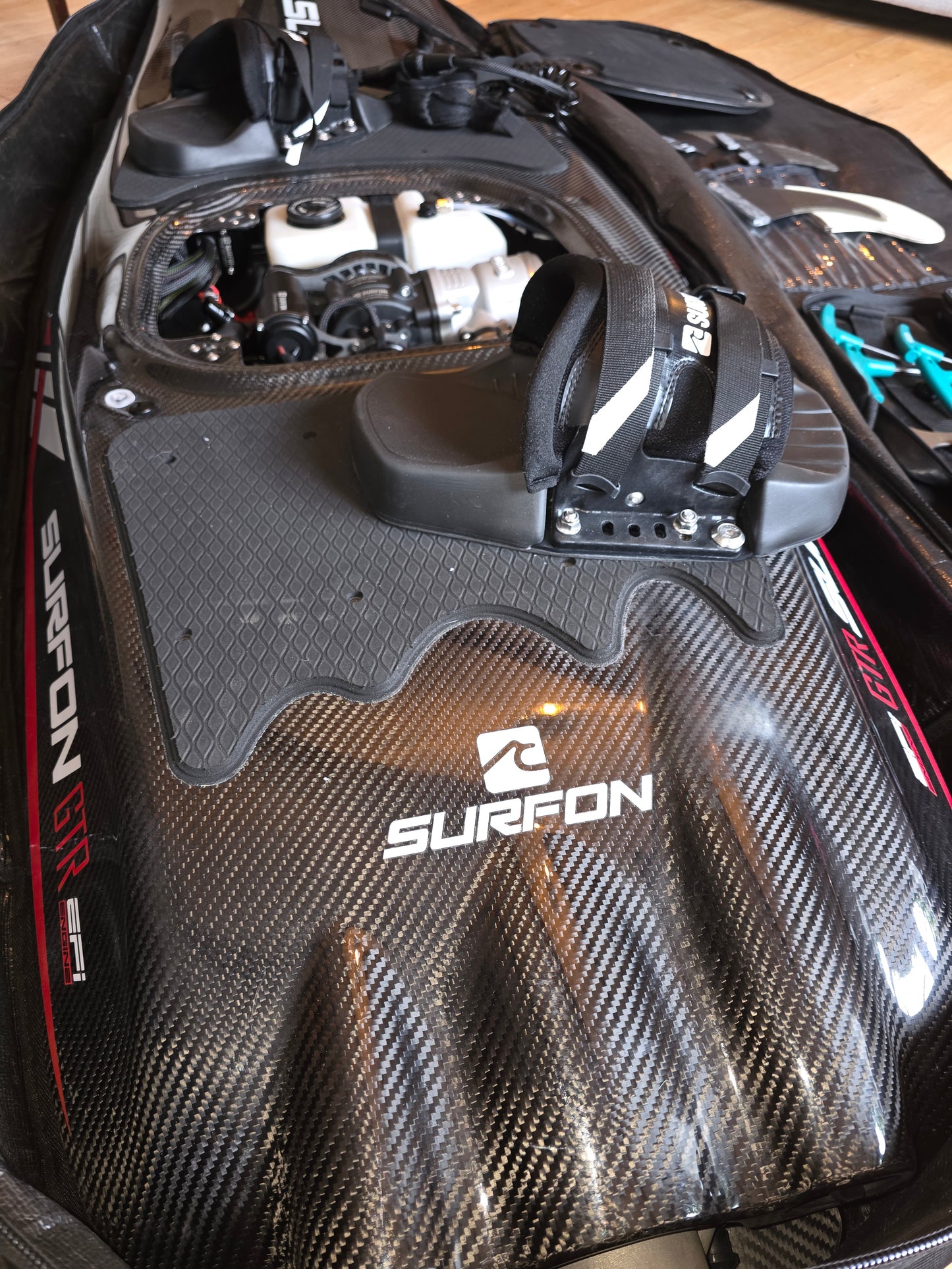 SURFON GTR EFI – EX-DEMONSTRATOR PETROL SURFBOARD
