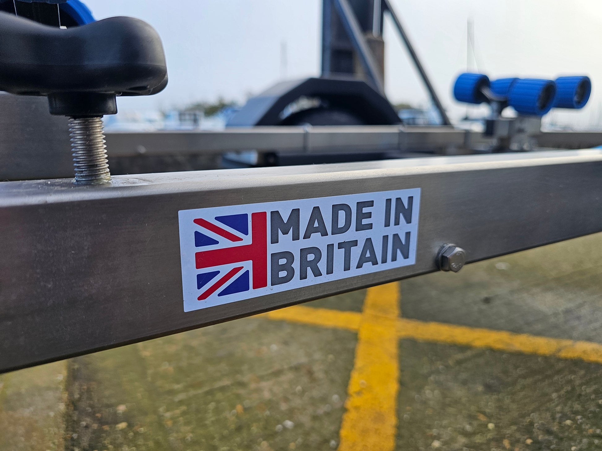 Extreme EXT750SS stainless steel jet ski trailer detail 7