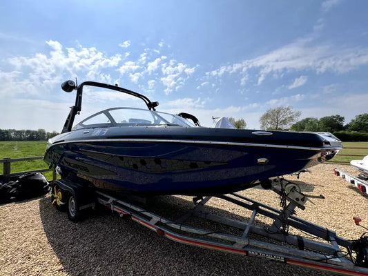 Scarab 215 ID - WAKE Edition 500HP and Trailer
