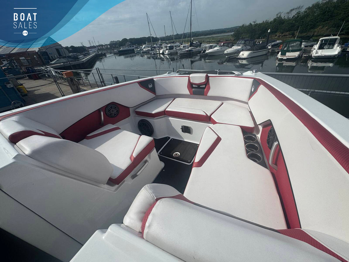 2023 Scarab 285 ID – Twin 230hp Jet Boat – photo 10